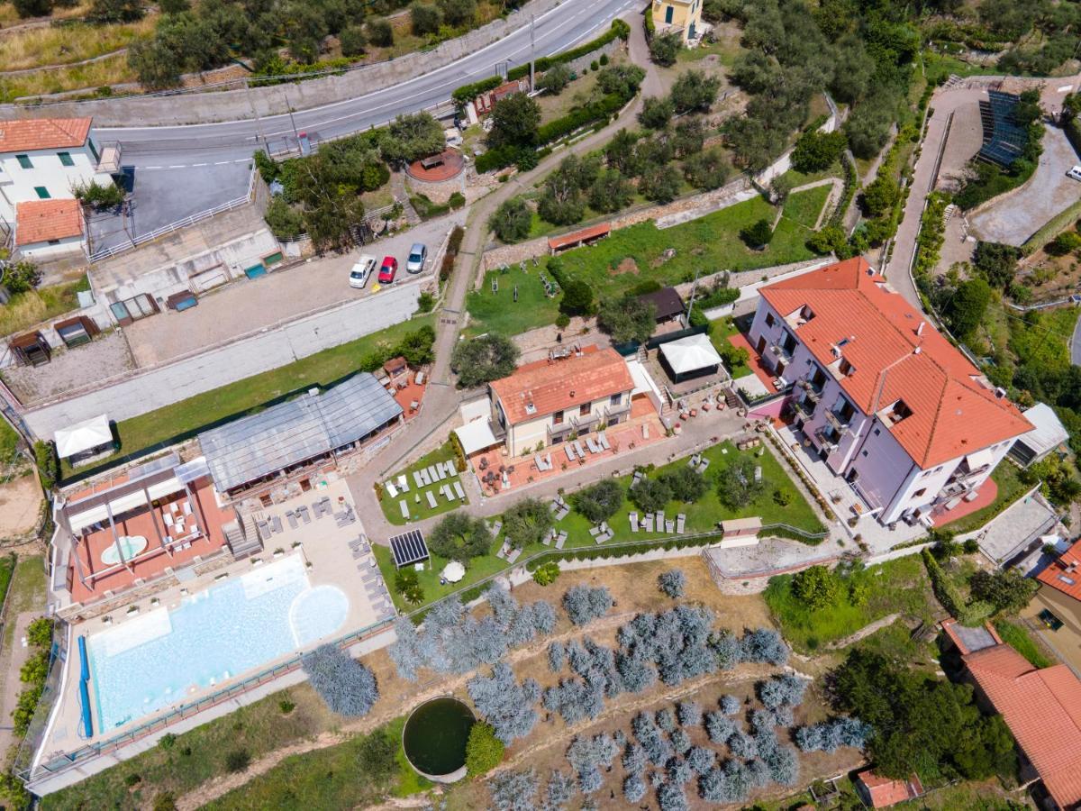 Residence Villa Il Casale - Appartamenti Wellness E Piscina Riscaldata Tovo San Giacomo Екстериор снимка