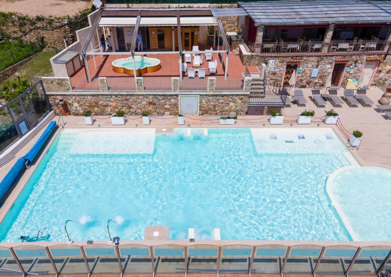Residence Villa Il Casale - Appartamenti Wellness E Piscina Riscaldata Tovo San Giacomo Екстериор снимка