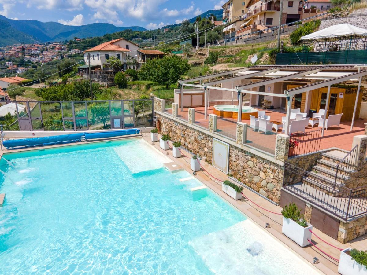 Residence Villa Il Casale - Appartamenti Wellness E Piscina Riscaldata Tovo San Giacomo Екстериор снимка