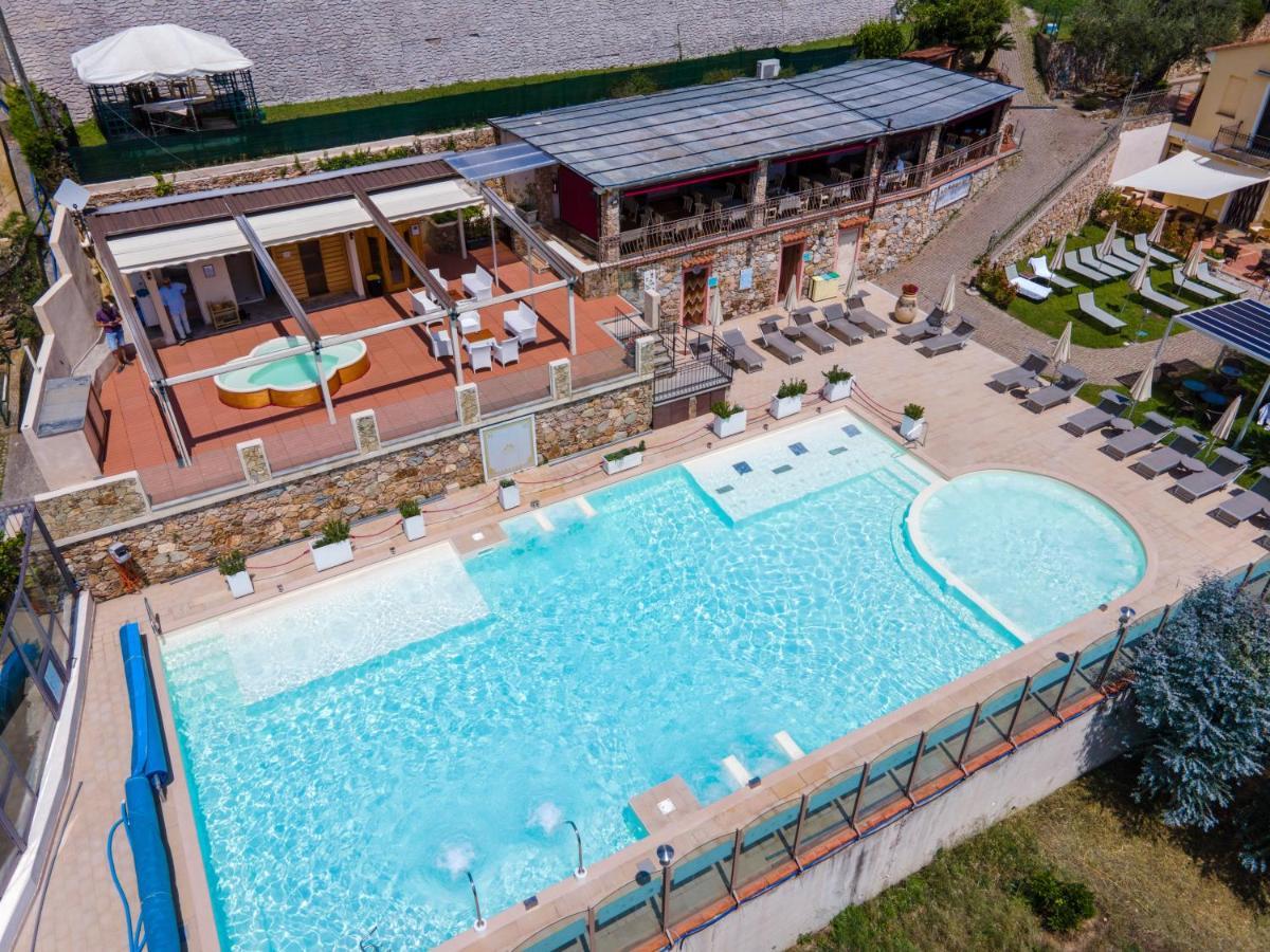 Residence Villa Il Casale - Appartamenti Wellness E Piscina Riscaldata Tovo San Giacomo Екстериор снимка