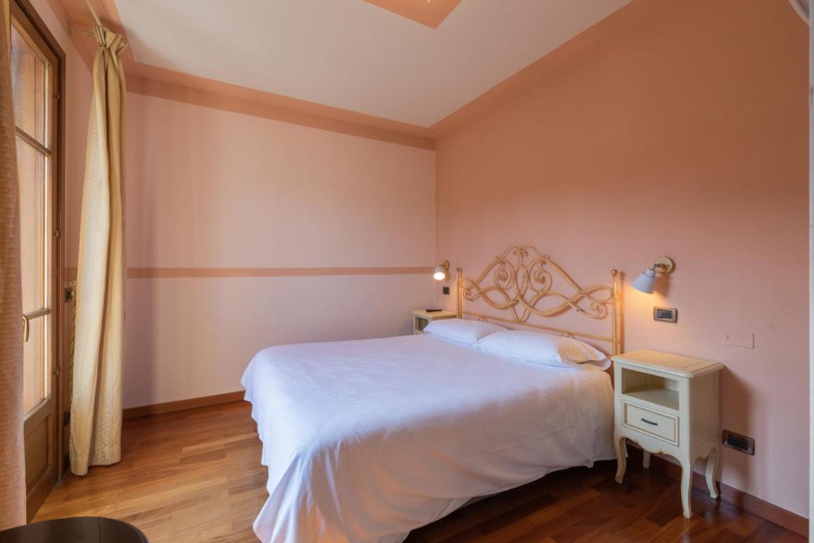Residence Villa Il Casale - Appartamenti Wellness E Piscina Riscaldata Tovo San Giacomo Екстериор снимка