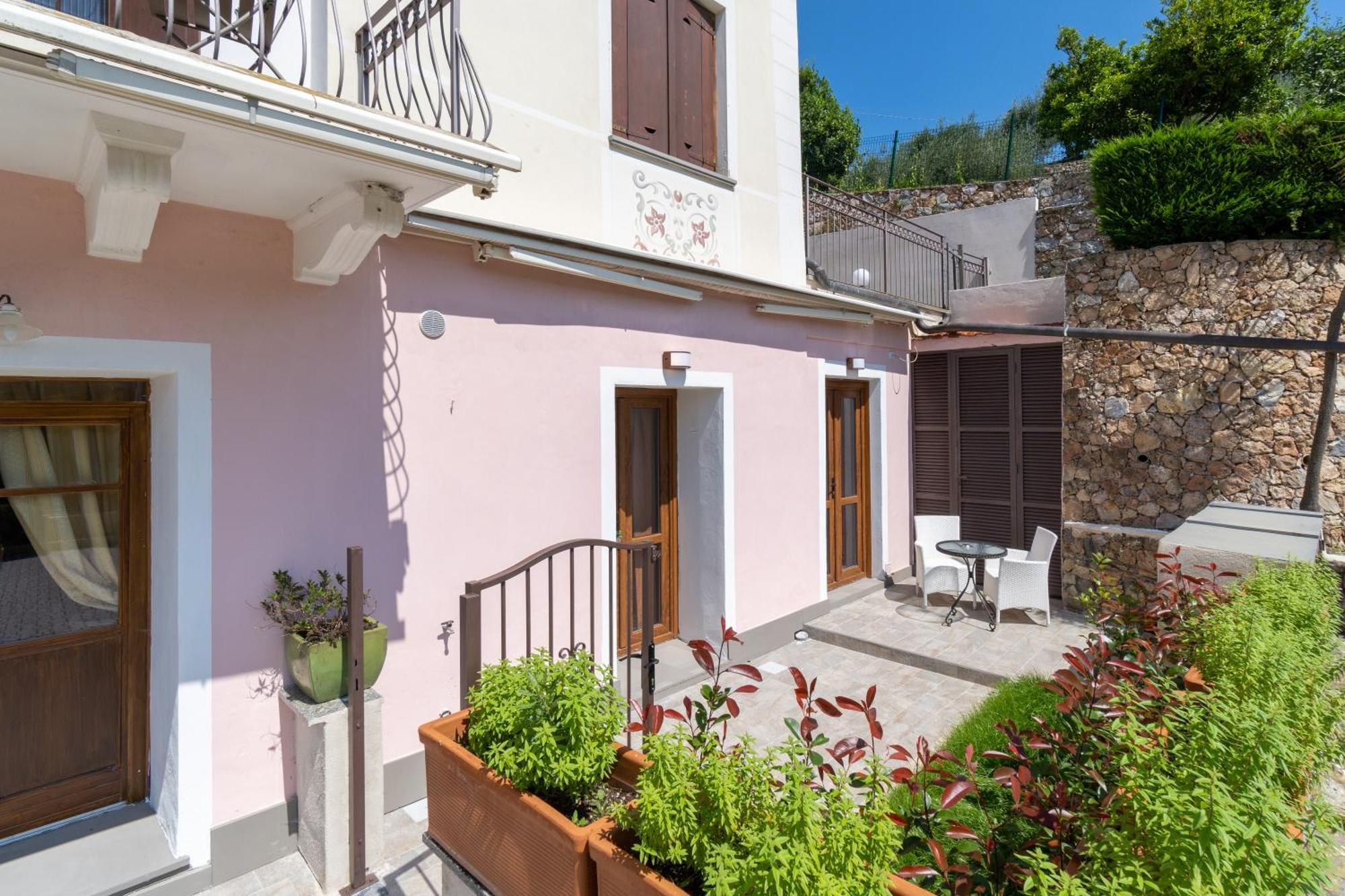 Residence Villa Il Casale - Appartamenti Wellness E Piscina Riscaldata Tovo San Giacomo Екстериор снимка